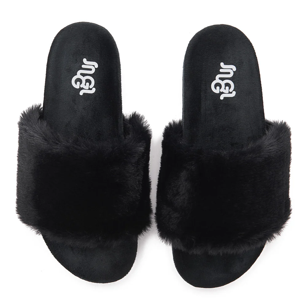 Snuggs Fuzzy Slipper Black - Image 2
