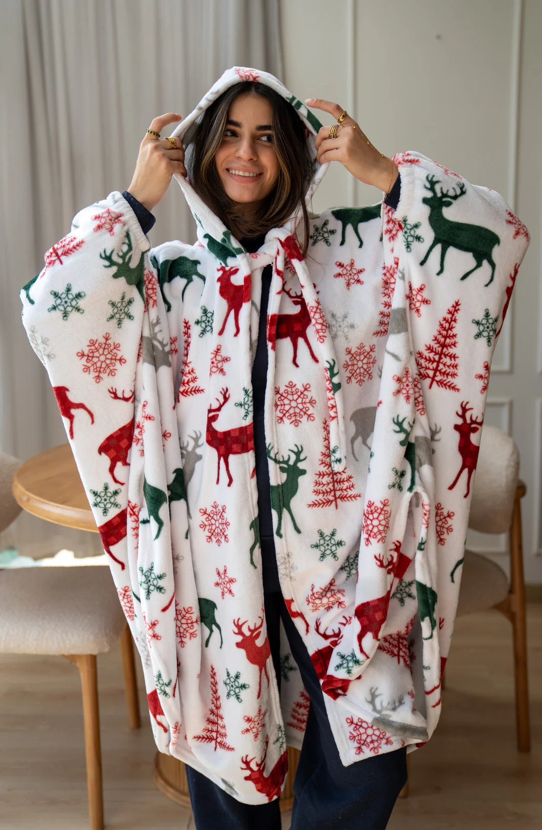 Snuggs The Cloak Blanket Christmas White Reindeer