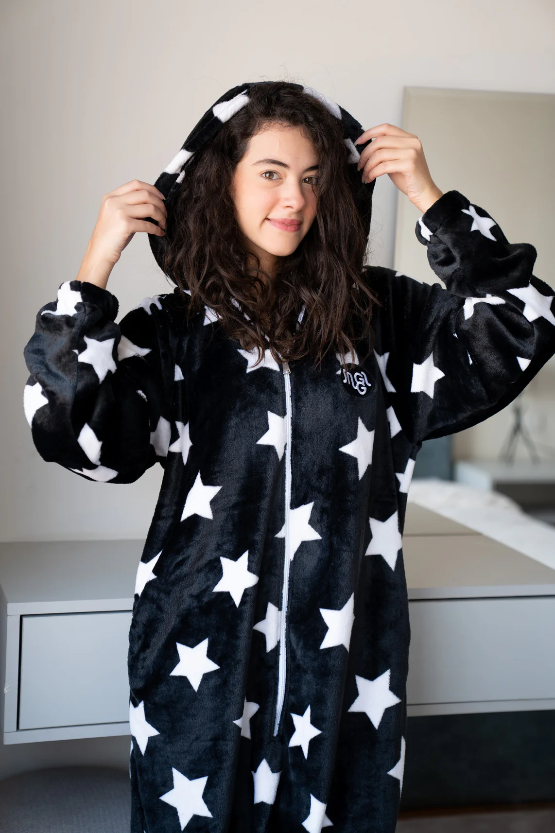 Snuggs Blanket Onesie Black Stars
