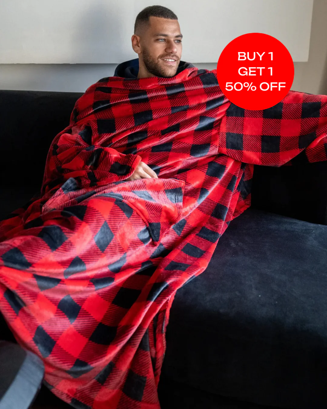 Snuggs blanket with sleeves Red Checkered