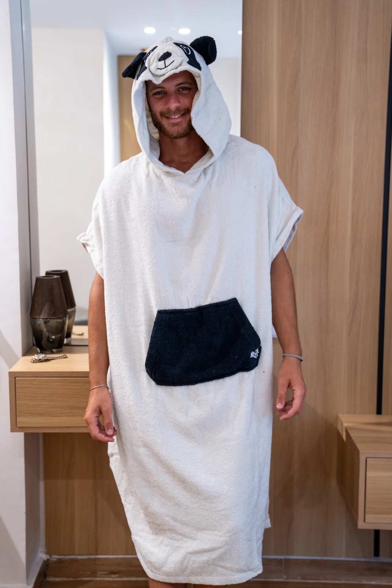 Snuggs Poncho Towel Panda - Image 3
