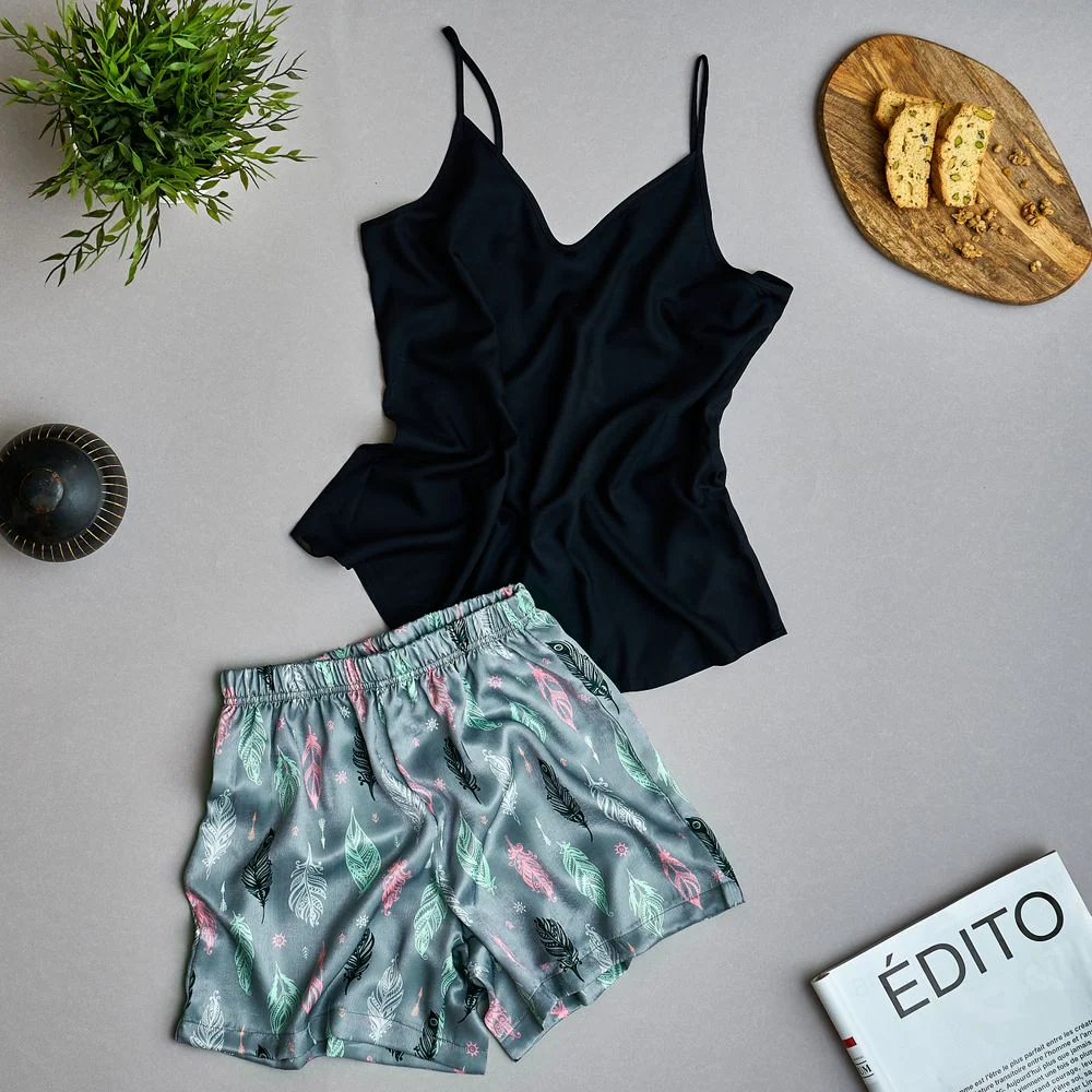 Women summer pajama set Black top + Colorful feathers shorts