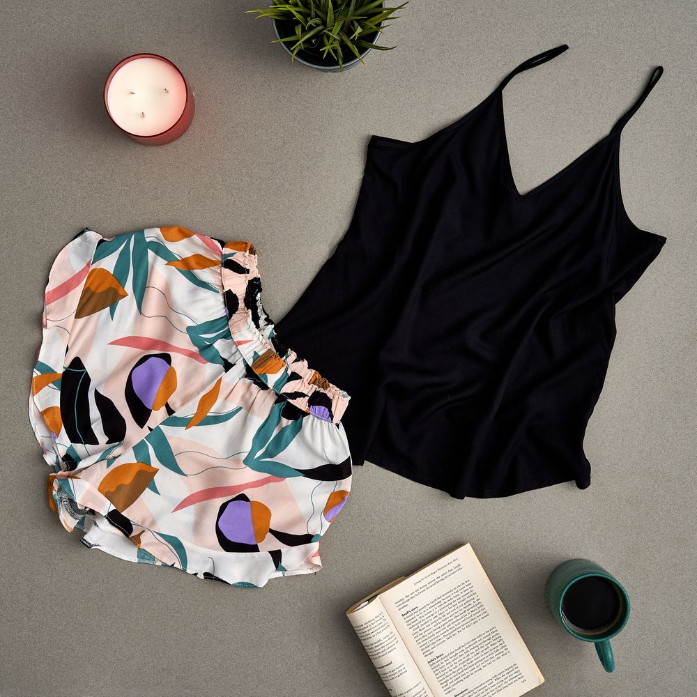 Women summer pajama set Black top + Ruffles green leaves shorts